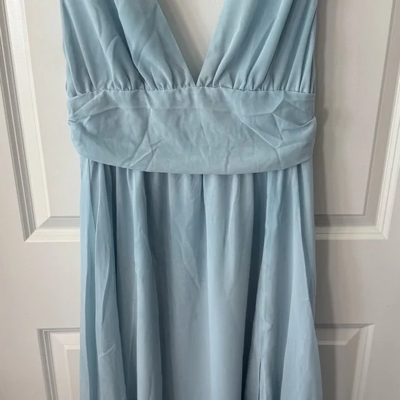 Cupshe Blue Pleated Maxi Dress Sleeveless Plunge Wedding - Picture 3 of 6